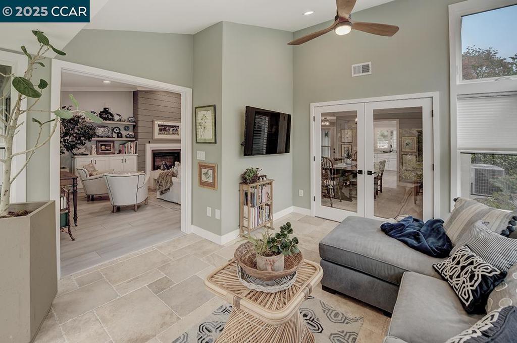 ROSSMOOR - Residential