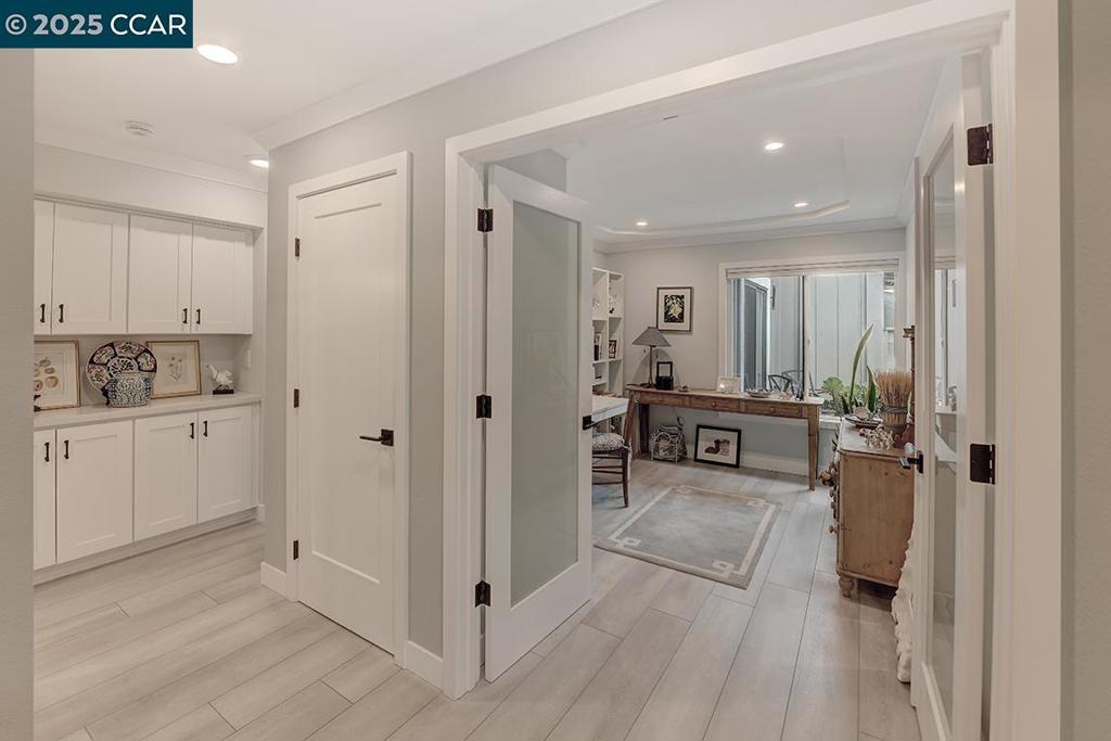 ROSSMOOR - Residential