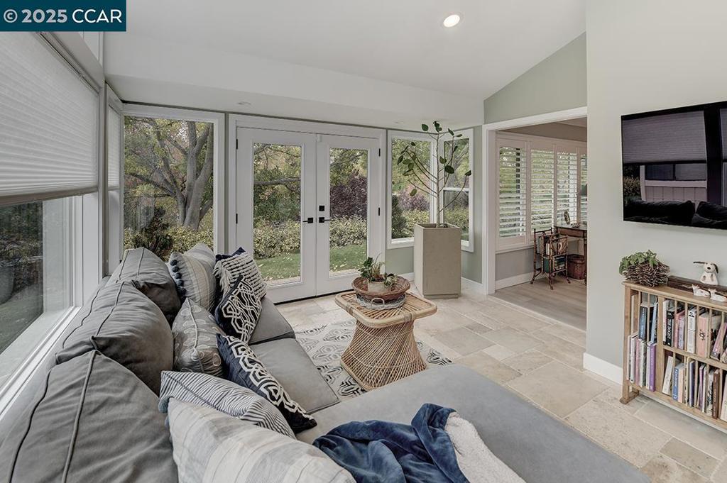 ROSSMOOR - Residential