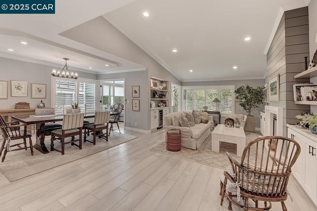 ROSSMOOR - Residential