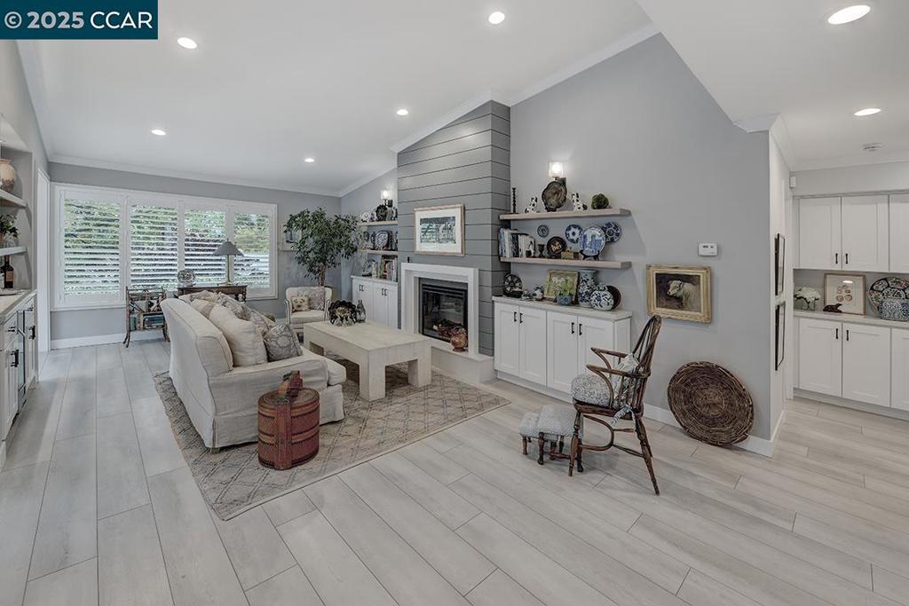 925 Terra California Dr 1