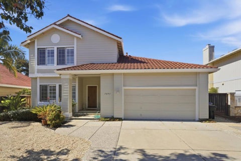 Photo of 3493 Heritage Oaks Drive, San Jose, CA 95148 (MLS # ML82065264)