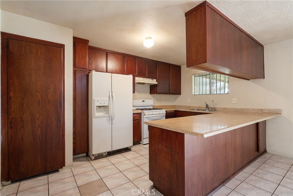 333 West Grand Avenue