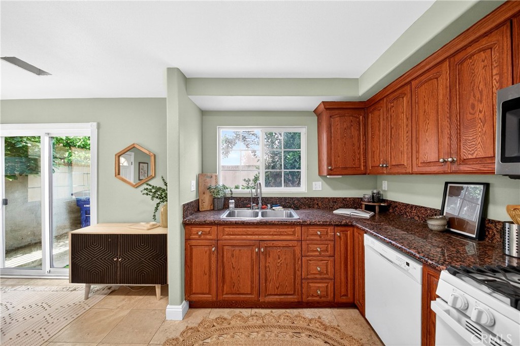 16617 Graystone