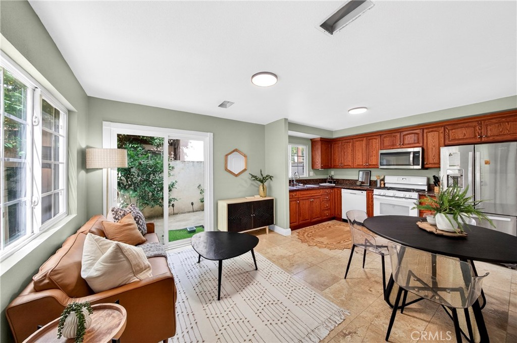 16617 Graystone