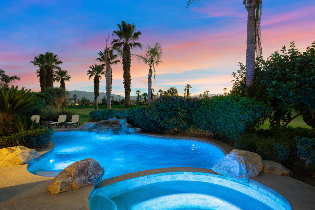 727 Arrowhead Drive