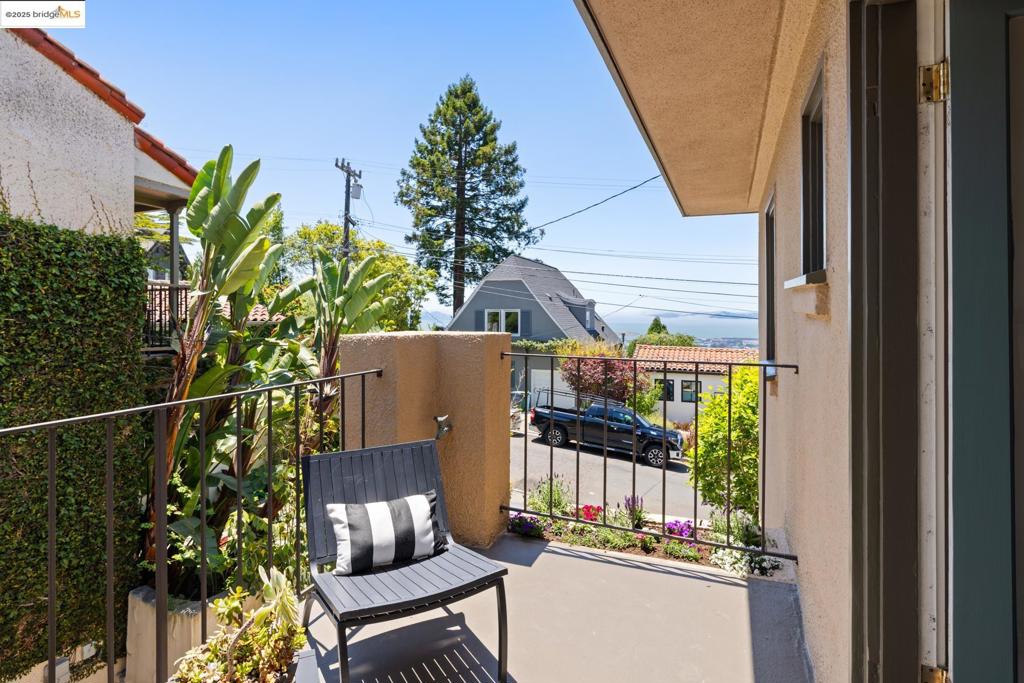 BERKELEY HILLS - Residential