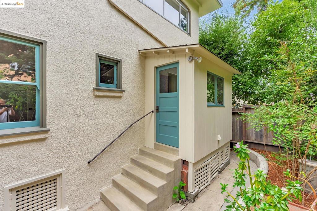 BERKELEY HILLS - Residential