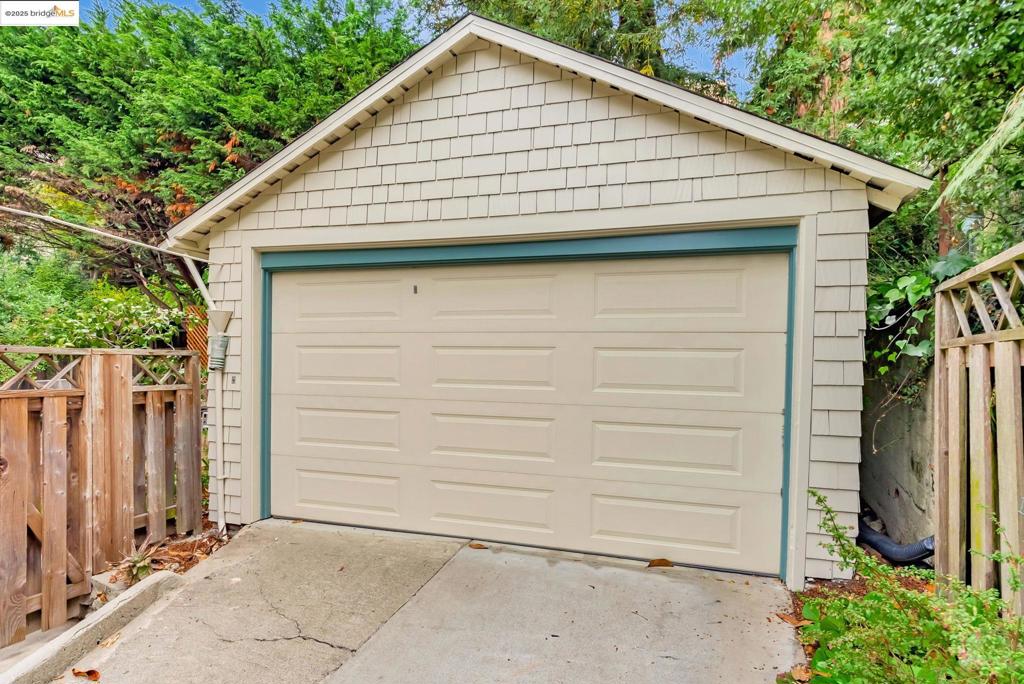 BERKELEY HILLS - Residential