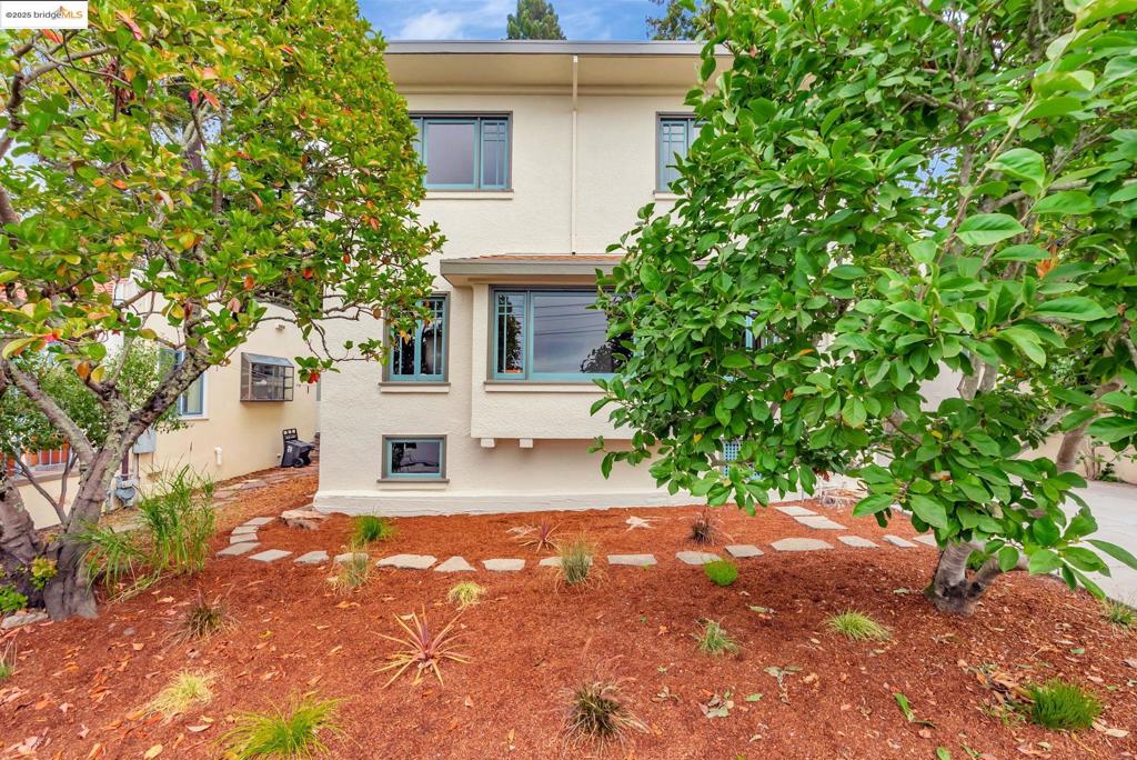 BERKELEY HILLS - Residential