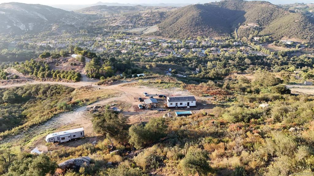14683 Woods Valley