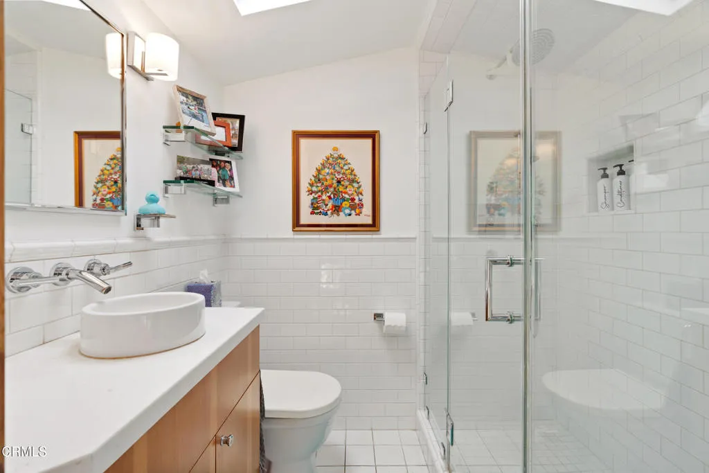 Sierra Madre, California 91024, United States, 3 Bedrooms Bedrooms, ,3 BathroomsBathrooms,Residential,Active,219790