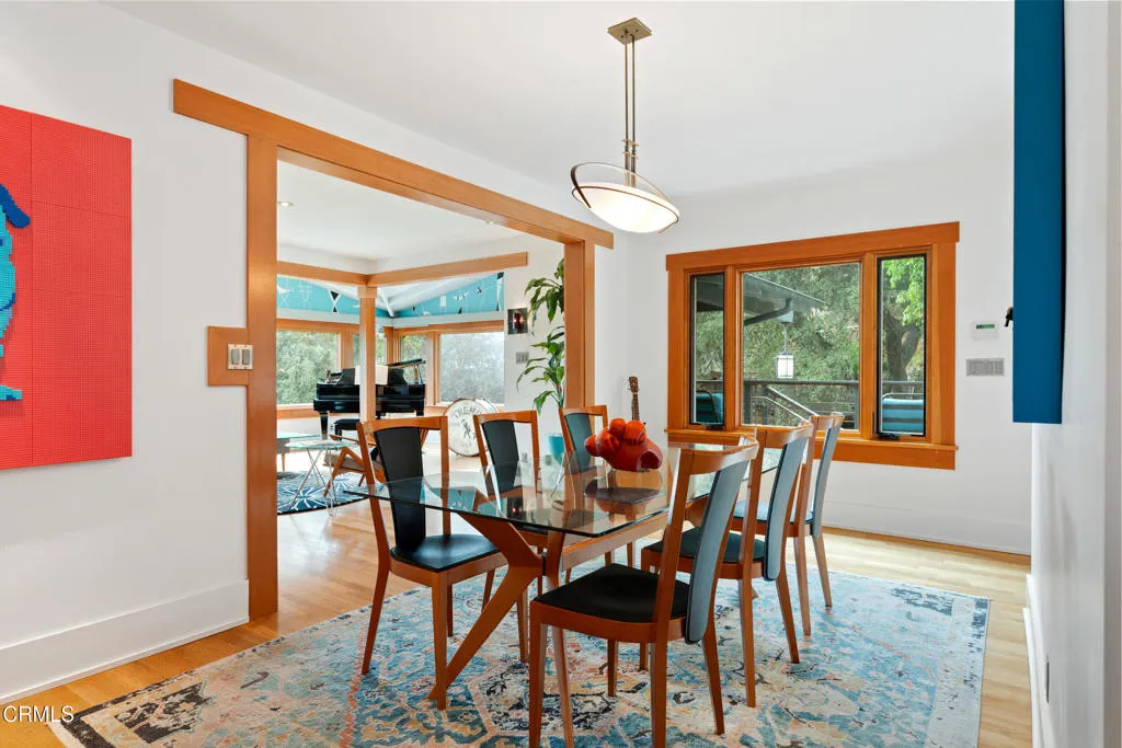 Sierra Madre, California 91024, United States, 3 Bedrooms Bedrooms, ,3 BathroomsBathrooms,Residential,Active,219790