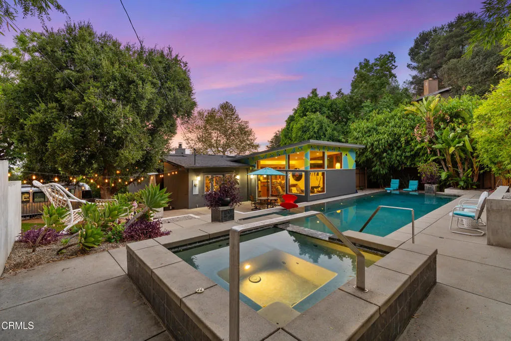 Sierra Madre, California 91024, United States, 3 Bedrooms Bedrooms, ,3 BathroomsBathrooms,Residential,Active,219790