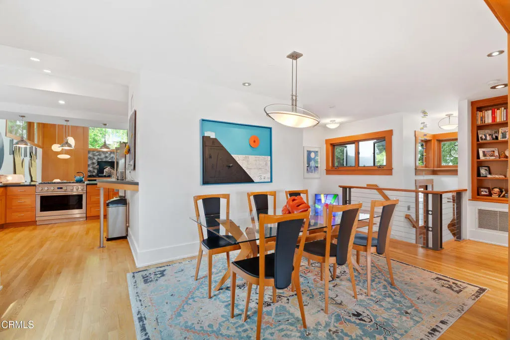 Sierra Madre, California 91024, United States, 3 Bedrooms Bedrooms, ,3 BathroomsBathrooms,Residential,Active,219790