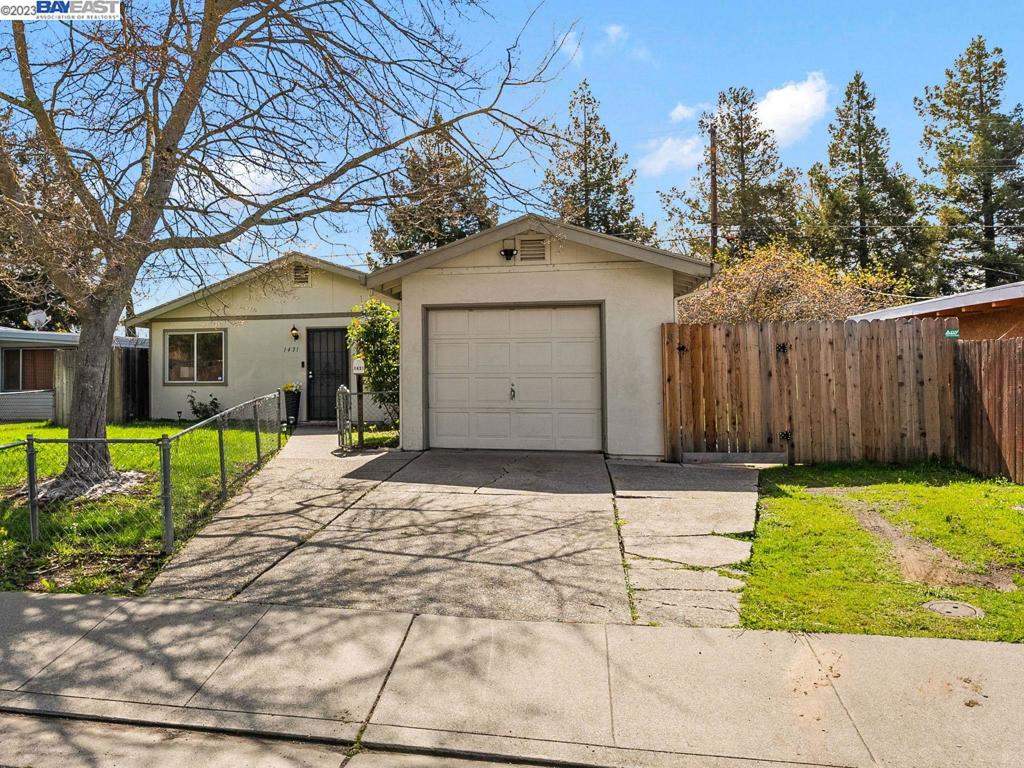 BRANDEN ESTATES - Residential