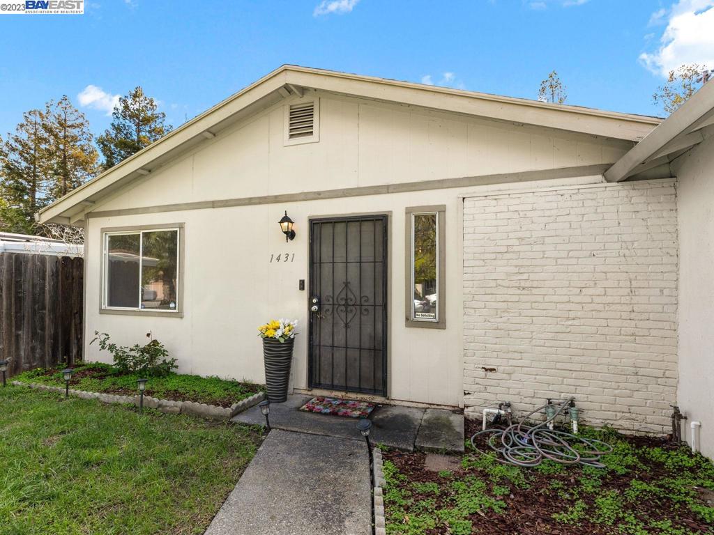 BRANDEN ESTATES - Residential