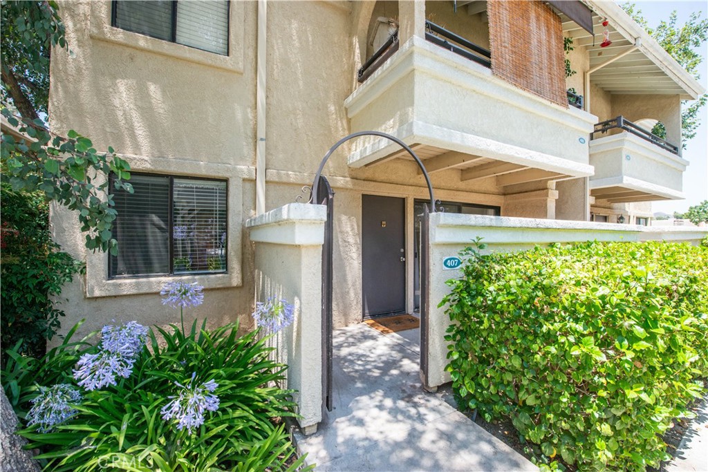 Welcome to this charming 1-bedroom, 1-bathroom lower-level condo. Enjoy an HOA that covers water, trash, security, grounds maintenance, access to the pool, spa, tennis courts, and more. The unit also comes with two side-by-side carport spaces for your convenience. Ideally located near top-rated schools, shopping centers, grocery stores, and entertainment options. Don’t miss this fantastic opportunity—whether you're a first-time buyer, looking to downsize, or seeking an investment property, schedule your tour today!