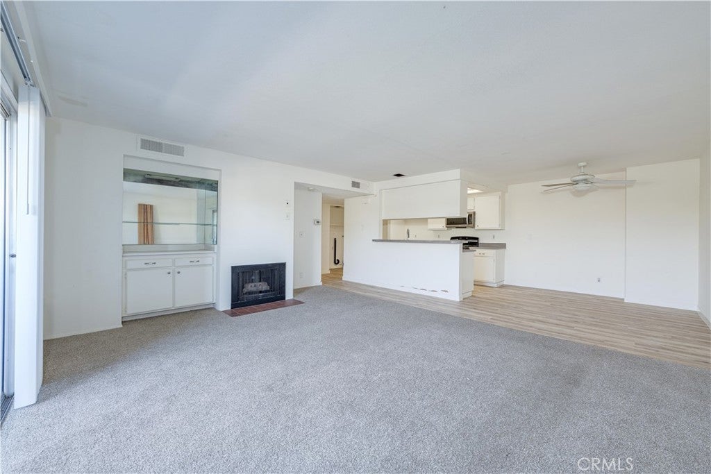 12635 Main Street 201