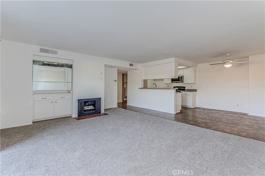 12635 Main Street 201