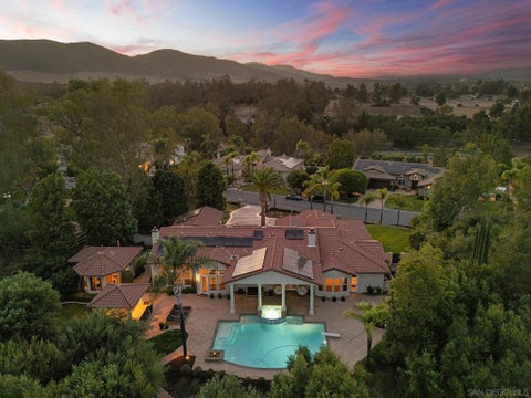 Photo of 42909 Joshua Tree Ct CT, Murrieta, CA 92562 (MLS # 260022878SD)