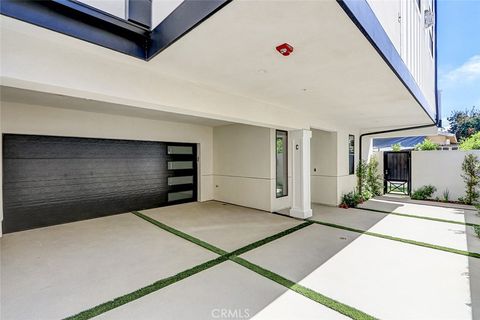 Tiny photo for 2604 Grant Avenue #C, Redondo Beach, CA 90278 (MLS # PV25197408)