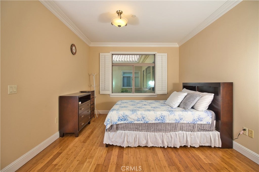 13798 Roswell Avenue B227