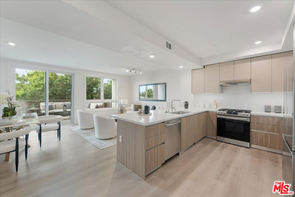 860 E Valley Boulevard 215