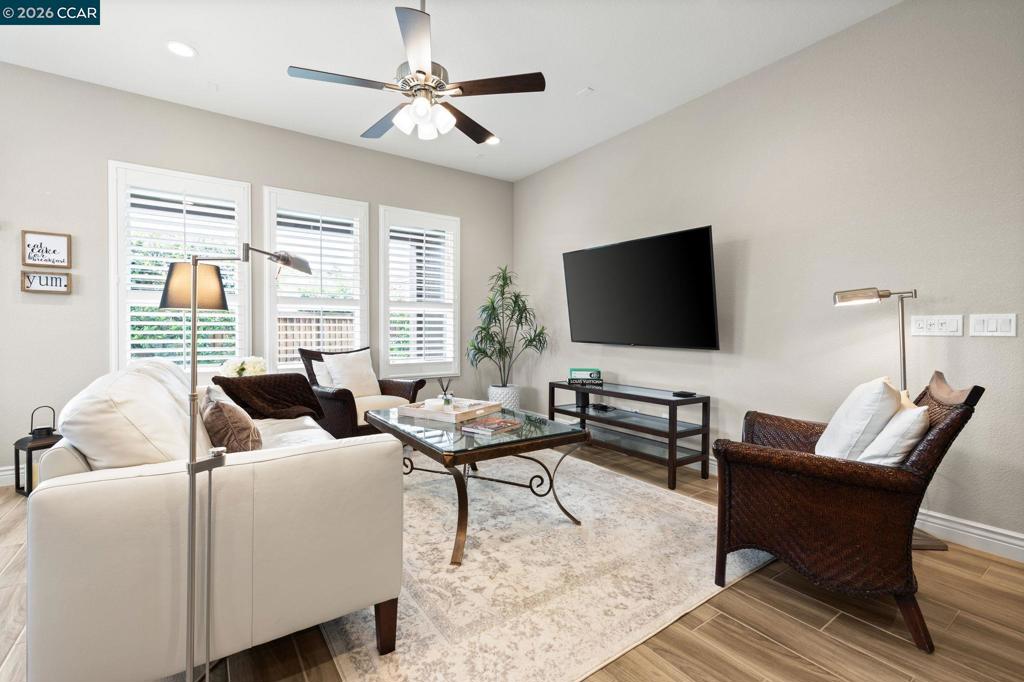 1760 MERLOT CIRCLE