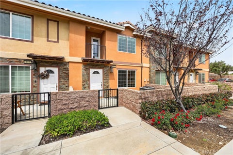 Photo of 16408 Valencia Avenue #612, Fontana, CA 92335 (MLS # DW26192921)