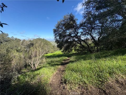 Photo of 12000 San Marcos Rd, Atascadero, CA 93422 (MLS # NS26036136)