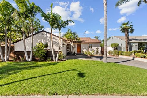 Photo of 6447 Forbes Avenue, Van Nuys, CA 91406 (MLS # SR25268423)