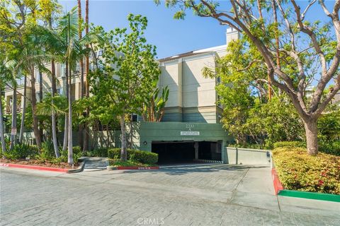 Photo of 2233 Martin #202, Irvine, CA 92612 (MLS # OC25239545)