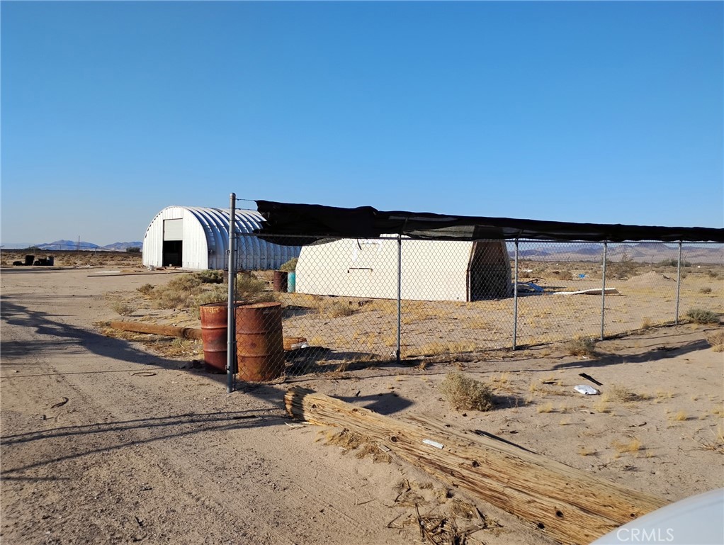 Welcome to 48444 Memorial Dr, a versatile property nestled in the heart of Newberry Springs. This expansive lot offers incredible potential for those seeking space, privacy, and opportunity. Whether you're looking to build a custom home, create a desert retreat, or invest in land with future potential, this property delivers. With flat terrain and easy access from a paved road, it's ideal for a wide range of uses—from recreational to residential or agricultural.
Located just off the iconic Route 66, Newberry Springs is a hidden gem in San Bernardino County, known for its quiet lifestyle, wide-open landscapes, and proximity to the Mojave Desert. The area is experiencing renewed interest due to its affordability, off-grid living potential, and increasing demand from investors and developers exploring the inland desert regions.
Don't miss your chance to own a piece of the California desert with endless possibilities.