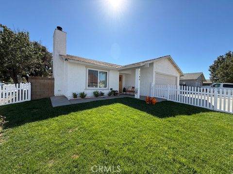 Photo of 1144 E Avenue J10, Lancaster, CA 93535 (MLS # SR25238395)