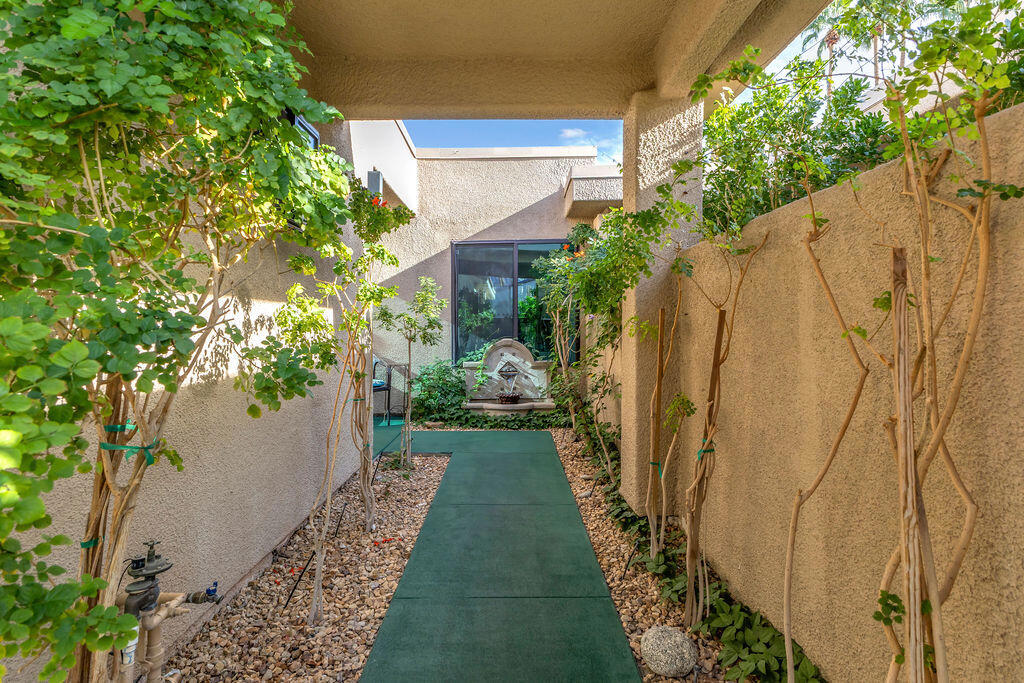 Sommerset So. Palm D - Residential