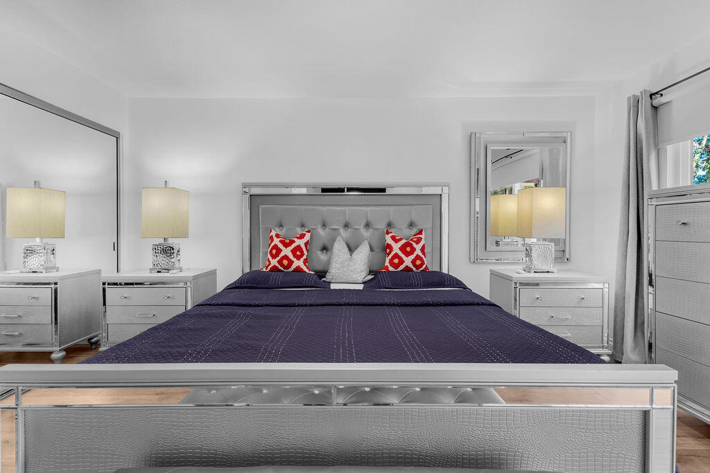 Sommerset So. Palm D - Residential