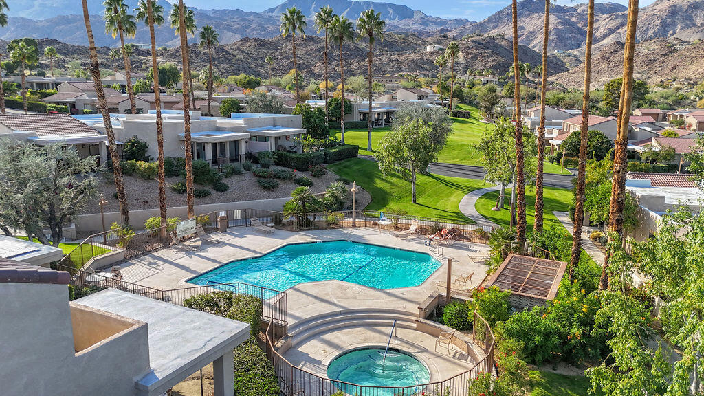 Sommerset So. Palm D - Residential