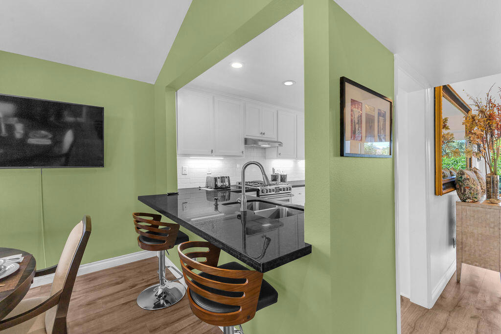 Sommerset So. Palm D - Residential