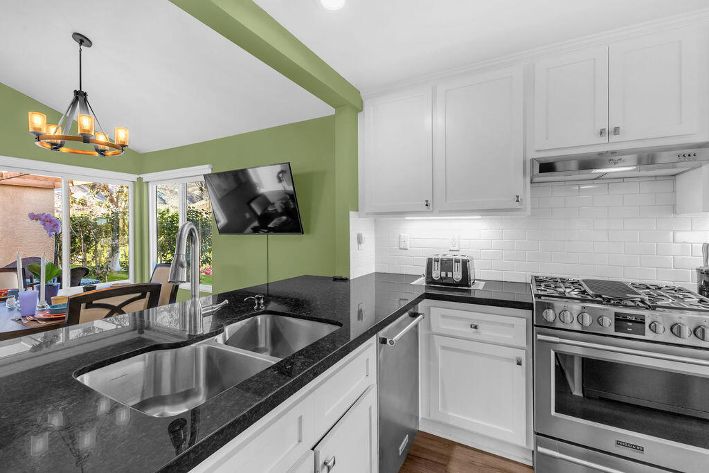 Sommerset So. Palm D - Residential