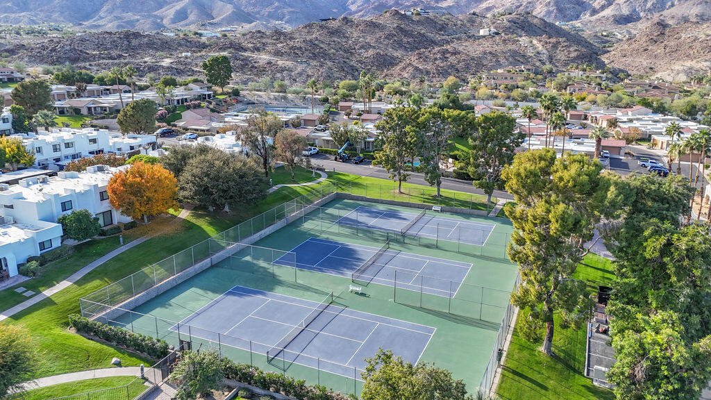 Sommerset So. Palm D - Residential