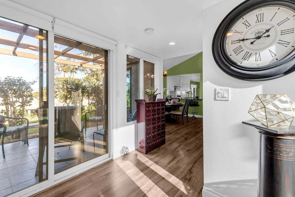 Sommerset So. Palm D - Residential