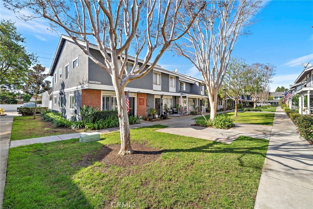 2404 Niagara