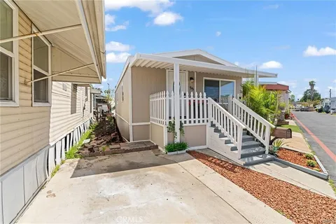 1850 W Orangethorpe Ave #25, Fullerton, CA 92833 - MLS#: DW25261280