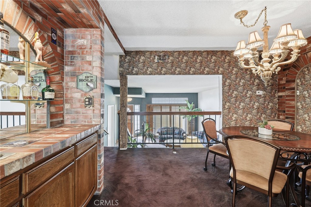 7100 Balboa Boulevard 1003