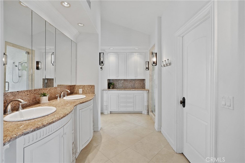 Hilltop Place (HP) - Residential