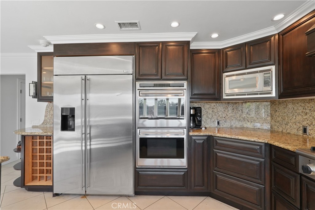 Hilltop Place (HP) - Residential