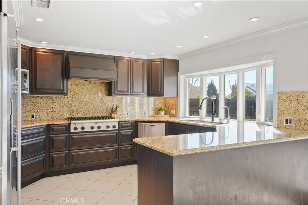 Hilltop Place (HP) - Residential