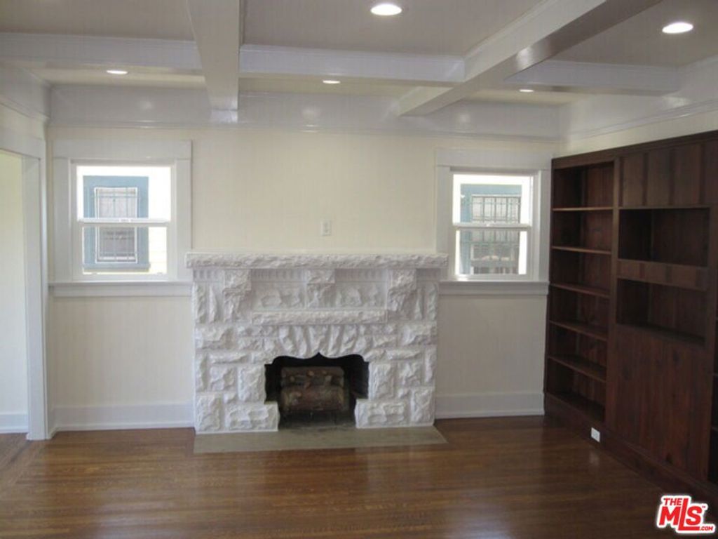 Photo of 1493 W 47th Street, Los Angeles, CA 90062 (MLS # 25592823)