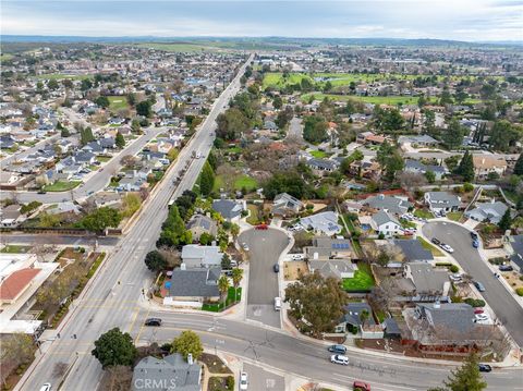 Tiny photo for 940 Austin Court, Paso Robles, CA 93446 (MLS # NS26000466)